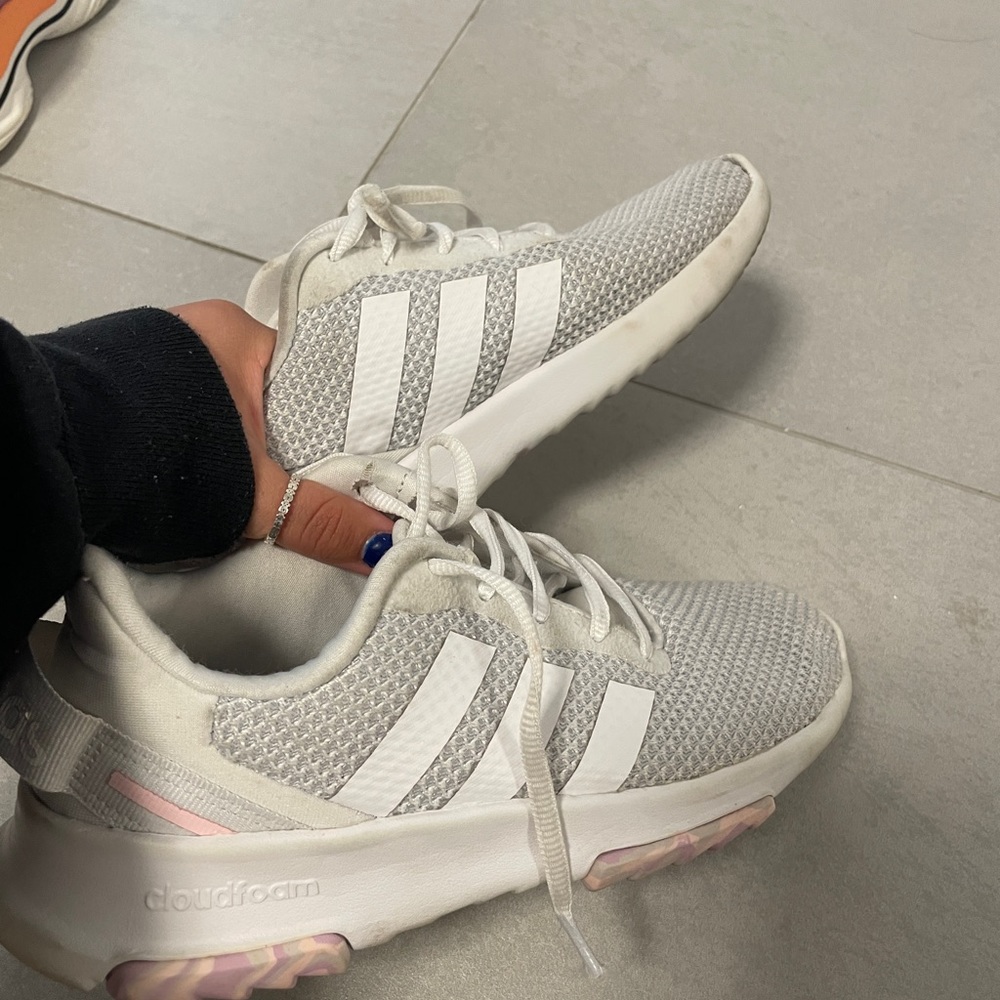 little girls size 2 1/2 adidas sneakers in light grey and pink